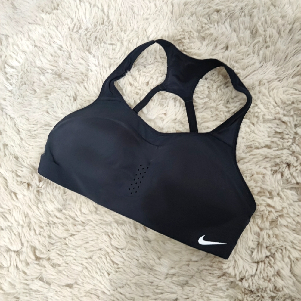 Black Nike sports bra